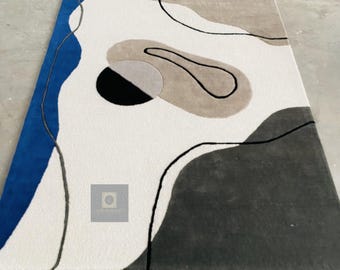 Hand-Tufted Wool Abstract Rug: Modern Art, Blue Accent