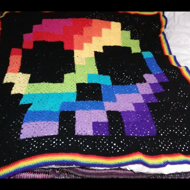 Geometric Skull Blanket