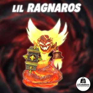 Op de afbeelding: Een gestileerde figuur van Lil Ragnaros, een vurige karakter met een lava-achtig lichaam en een vlammende kop. De figuur houdt een hamer en een lantaarn vast. De tekst "LIL RAGNAROS" staat bovenaan. De achtergrond is een verloop van rood en zwart.