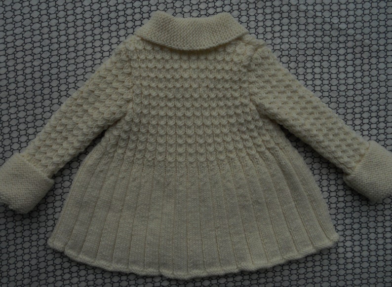 Jacket/coat/cardigan/knitted outfit with hat. READY TO SHIP. Baby girl, cream wool age 6-12 months, chest 20 in, vintage pattern image 3