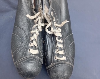 Soviet ice skates, black leather tetro skates, vintage USSR hockey boots, size 37, Soviet sport