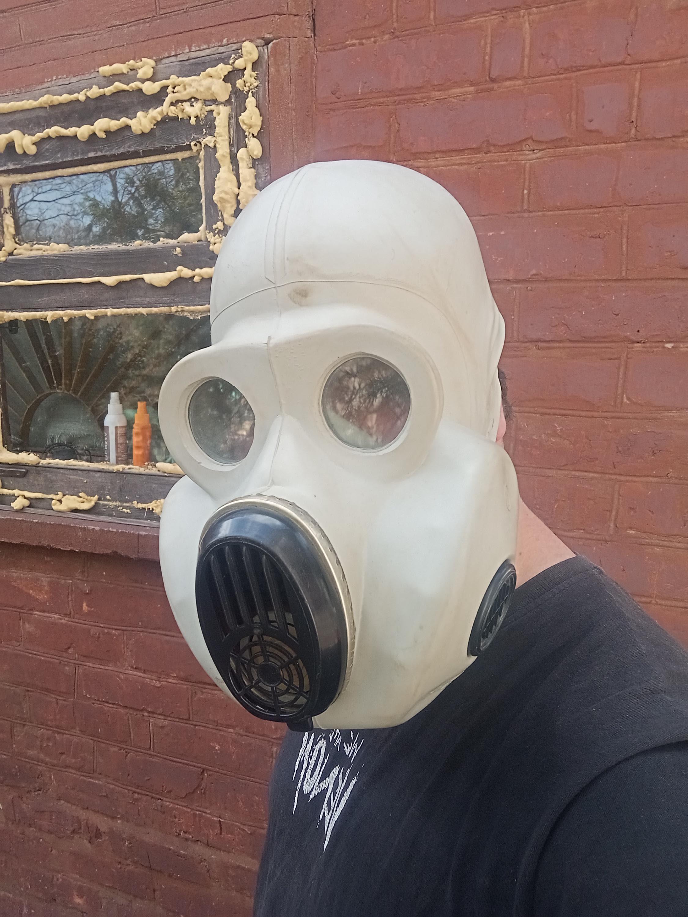 Pbf gas mask white - Etsy 日本