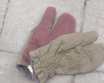 Original vintage USSR trigger-finger mittens,three-finger mittens, Soviet military gloves,Lobster claw gloves, heritage style, collectable