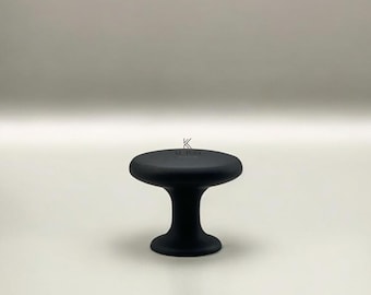 Gałka meblowa Zara w kolorze czarnym, nowoczesne okucia kuchenne i komody