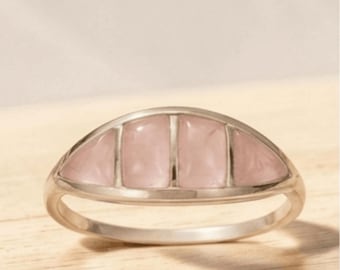 Zuni-stijl rozenkwartsring, sterlingzilveren sieraden met geometrische inleg, natuurlijk roze kristal statement band, romantische belofte cadeau voor haar