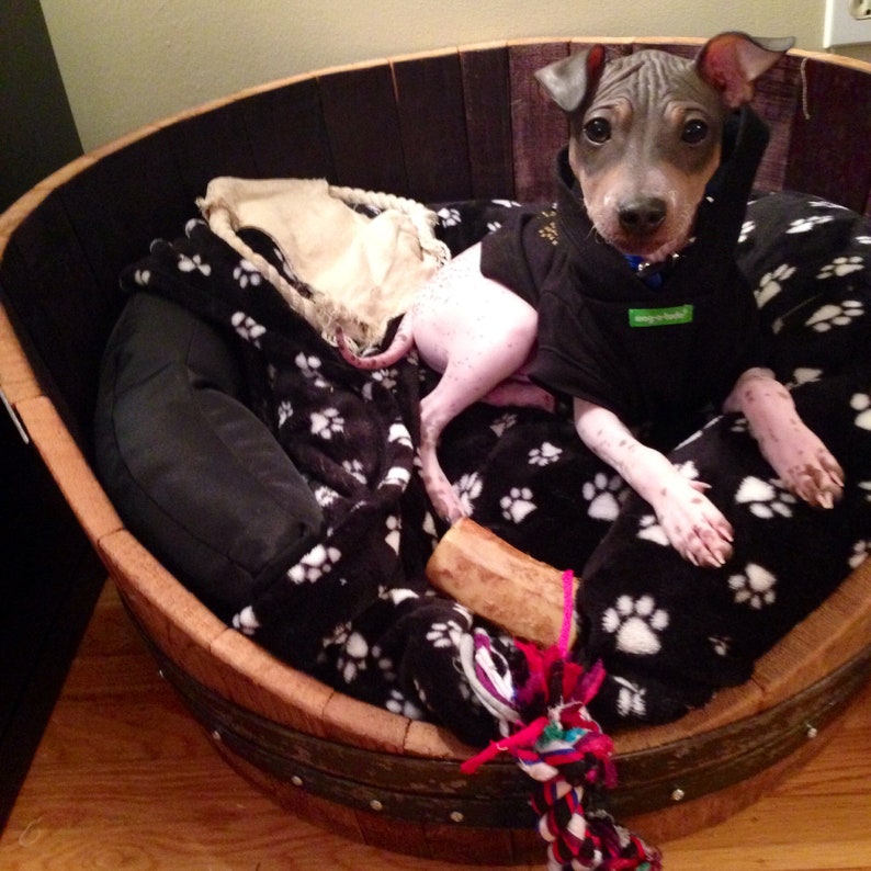 Wine Barrel Pet Bed Torpor Made from reclaimed California wine barrels. 100% Recycled image 9