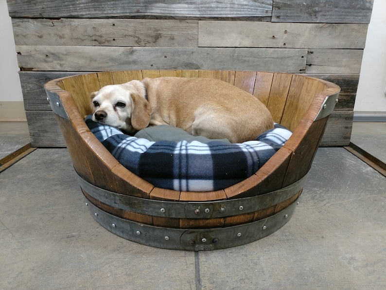 Wine Barrel Pet Bed Torpor Made from reclaimed California wine barrels. 100% Recycled image 10