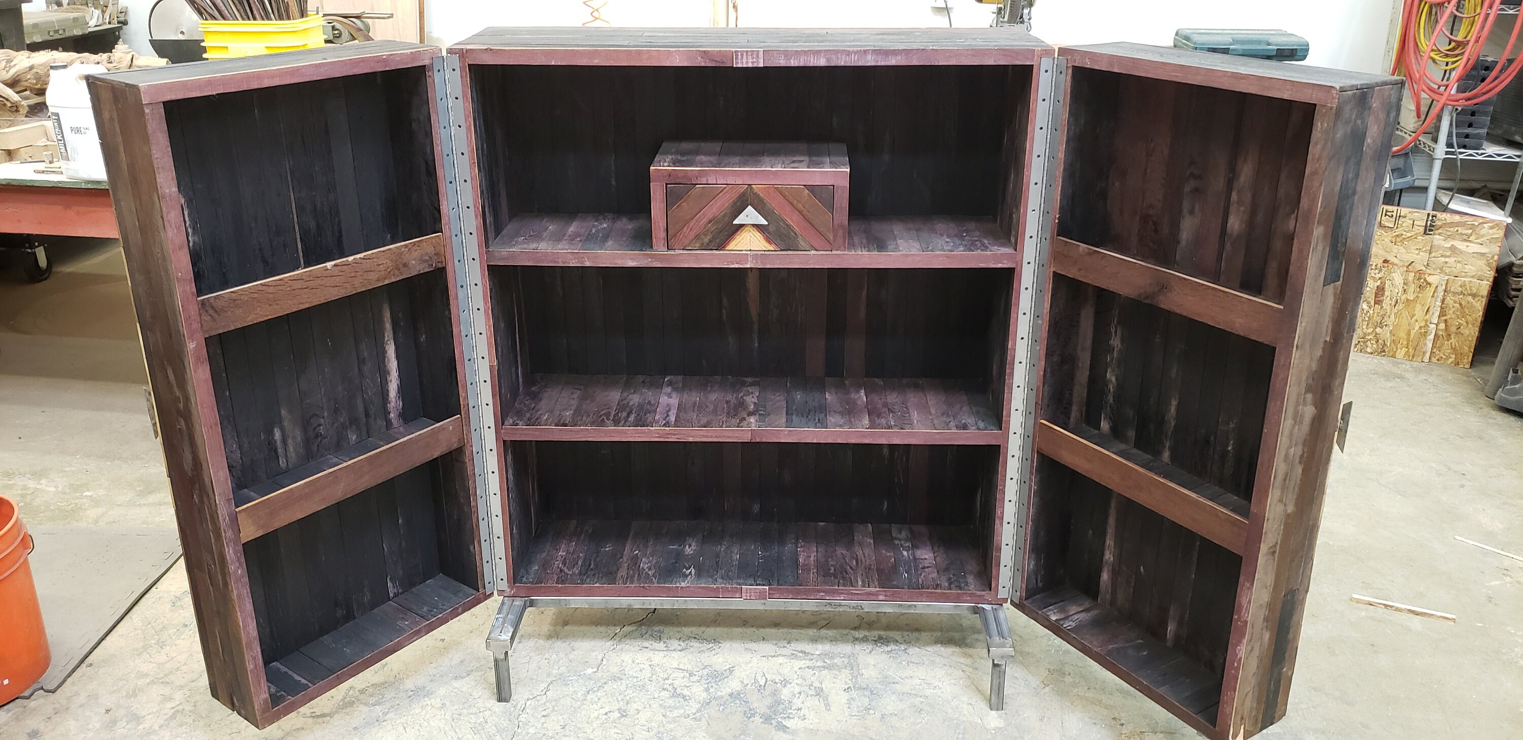 Gabinete de licores personalizado / Bar hecho de barriles de | Etsy