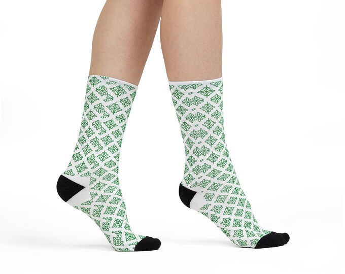 BellaStoria | Green Clover Lattice Pattern Crew Socks | St. Patrick's Day Shamrock Socks
