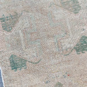 2x4 rug vintage, Skinny rug, Turkish rug 2x4, Oushak rug 2x4, Persian 2x4 heriz rug, Small antique rug 2x4, Doormat rug 2x4 bath mat neutral