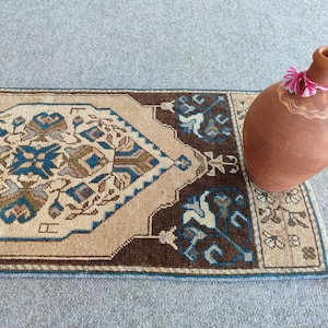 2x4 rug vintage, Skinny rug, Turkish rug 2x4, Oushak rug 2x4, Persian 2x4 heriz rug, Small antique rug 2x4, Doormat rug 2x4 bath mat neutral