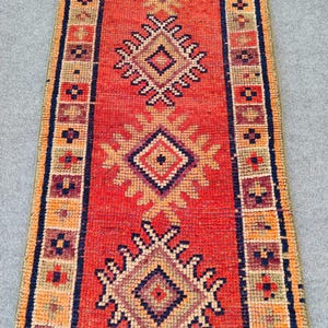 Rug 2.7 x 10 ft runner, Persian 3x10 heriz runner rug, Colorful 3x10 turkish runner, Oushak runner 3x10 rug, Herki runner 3x10 vintage