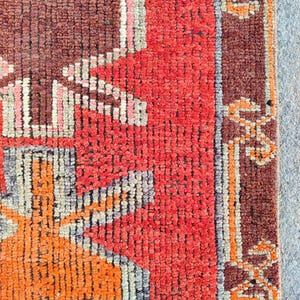 3x10 Red Herki runner, Oriental rug 3x10 runner vintage, Persian 3x10 Heriz runner rug, Afghan rug, Turkish 3x10 oushak runner, Tribal rug