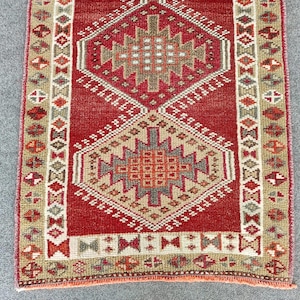 Red Rug 2.7 x 10 ft runner, Persian 3x10 heriz runner rug, Colorful 3x10 turkish runner, Oushak runner 3x10 rug, Herki runner 3x10 vintage