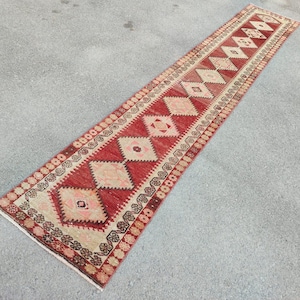 2&#39;7 x 15&#39; ft, red Herki rug runner antique, Persian runner 3x15 vintage, Oriental rug, Turkish 3x16 oushak runner, Afghan rug, Heriz rug
