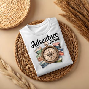 Adventure Awaits T-shirt, Travel Lover-T-shirt, Flight Taker-top, roadtripkleding, campingshirt, kleding ontdekken