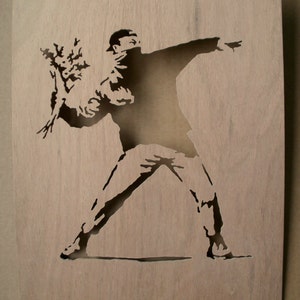 Banksy Love Is In The Air Rioter Schablone