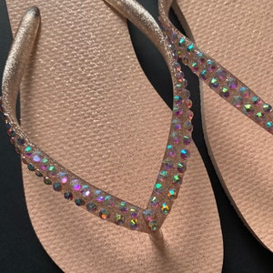 Tongs Havaiana en cristal strass personnalisées, bride fine, sandales scintillantes strass, chaussons de mariée bohème, chaussure de plage d'été image 6