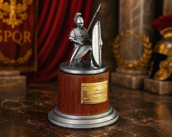 Statue de légionnaire romain - Soldat de la Rome antique avec lance et bouclier, collection en résine, figurine de style musée