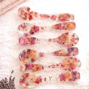 Blushing Bloom Resin Spoon Set