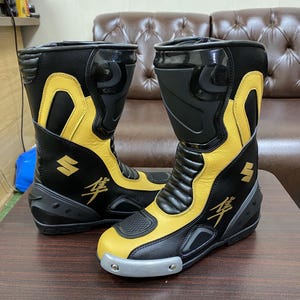 Bottes de moto : Dafy Moto, vente en ligne de bottes de moto racing