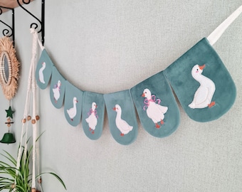 Handmade Velour Goose Nursery Garland: Felt Appliqué Baby Room Decor