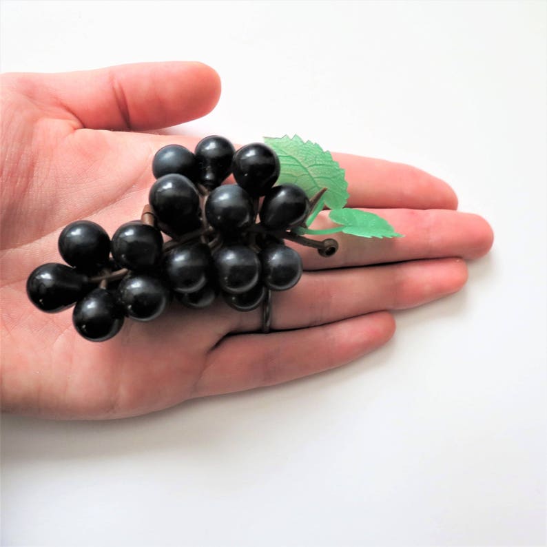 Mini Grapes Lot of 4 Plastic Grapes Wedding Favor Fruit Wine Decor 3 Purple Grapes Rubber Grapes Lot Craft Supplies American Girl Doll
