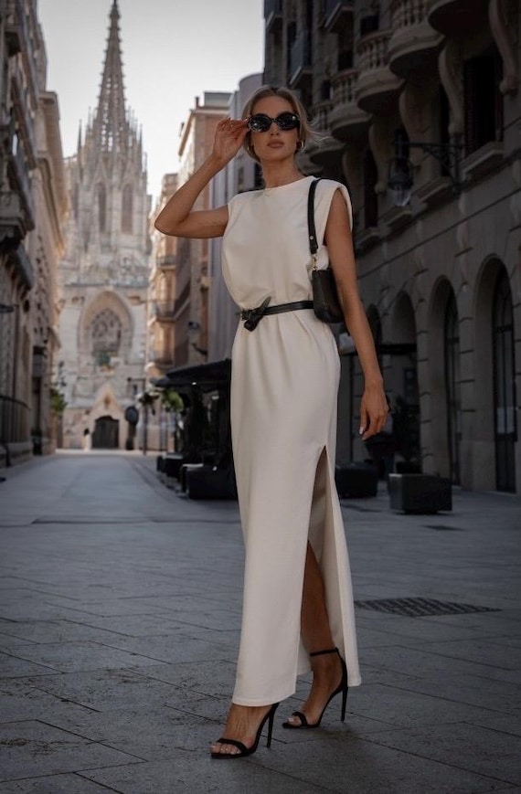Sleeveless Maxi Dress: Oversized Knit With Shoulder Pads - Made in EU - Etsy