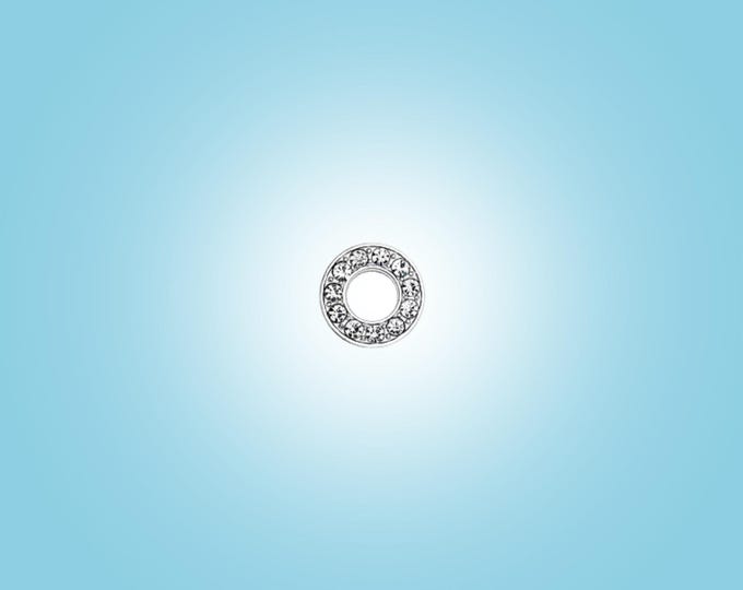 Collar Charm: O