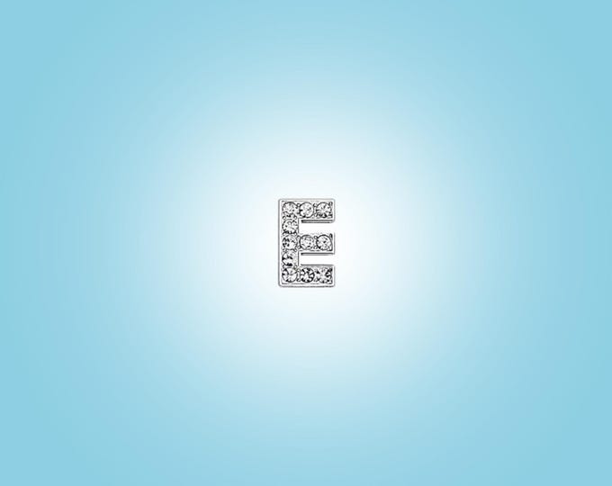 Collar Charm: E