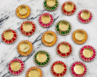 Portavelas indios para velas pequeñas, artículos de decoración para Diwali, regalos, recuerdos para bodas con henna, decoración tradicional para Pooja, paquete de 1 a 200 unidades.