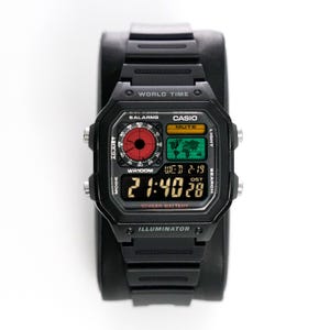Aangepast Casio Royale-horloge 'WARZONE', ae1200, nieuw in doos, digitaal gemodificeerd horloge, cadeau voor hem, nachttijd