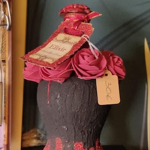 Love Elixir Potion - potion - potion bottle - magic potion - magic - apothecary