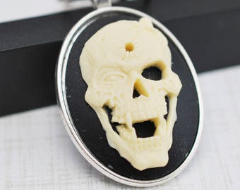 Cameo-sleutelhanger vampierschedel: gotische sleutelhanger, ritssluiting