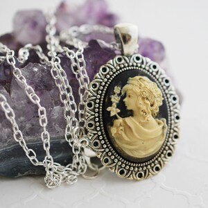 Victorian Lady Cameo, Cameo Necklace, Classic Cameo, Victorian Pendant, Silver Necklace, Cameo Jewelry, Gifts for Her, Necklaces for Women