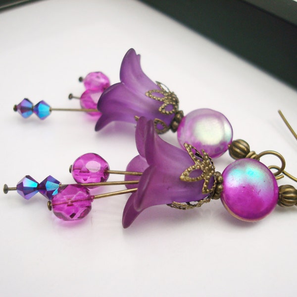 Purple Flower Earrings, Purple Earrings, Lucite Flower Earrings, Purple Peacock Earrings, Antique Brass Flower Earrings, Vintage Style