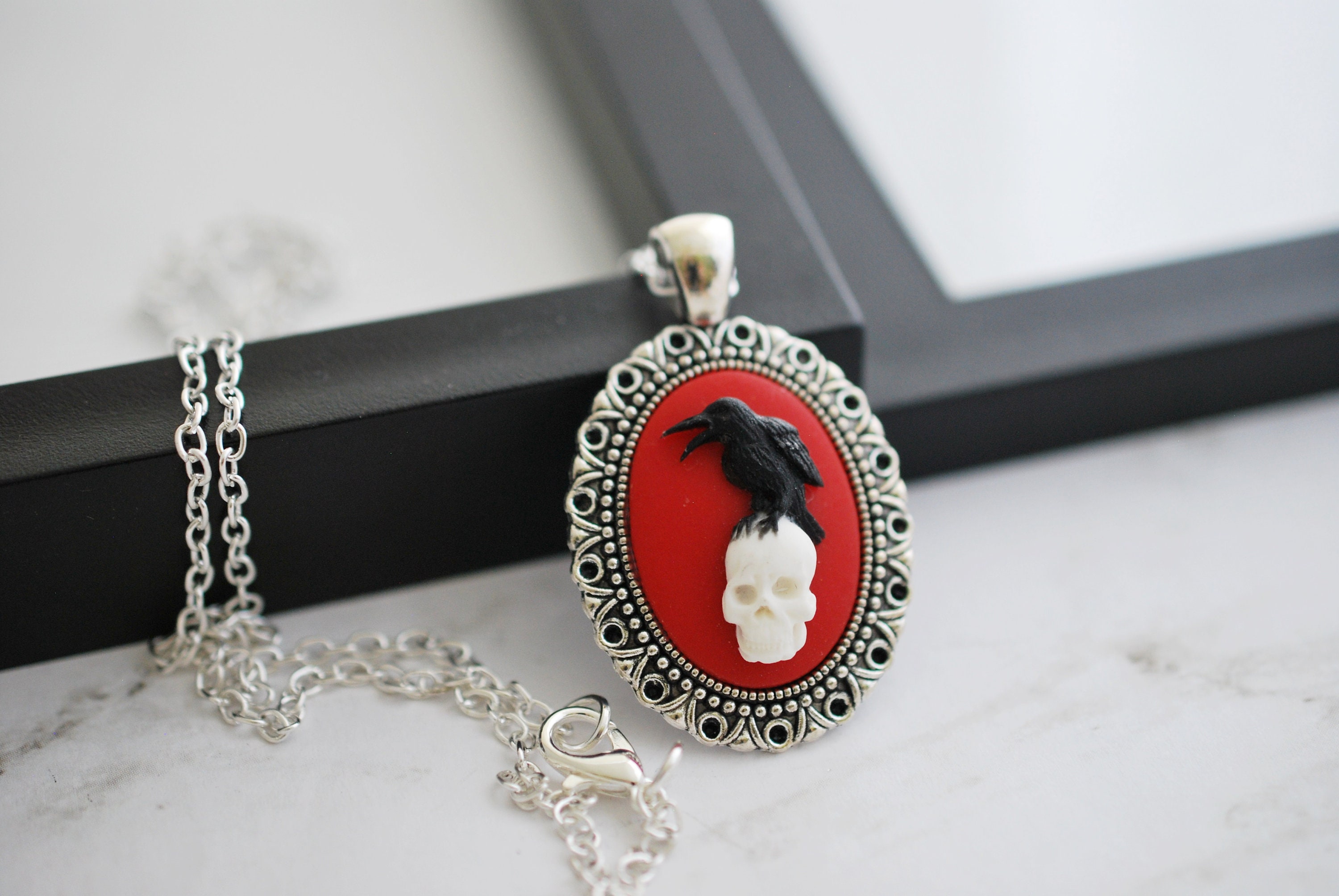Mikovivi Collana con Ciondolo Cammeo Vintage in Stile Gotico Gatto Nero, con Copertura in Vetro e Stampa Gioielli da Strega di Halloween per Donne Accessori per Costumi di Halloween Gioielli e Regali