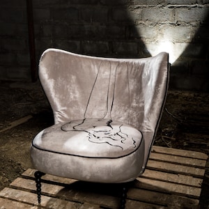 Seduction Chair