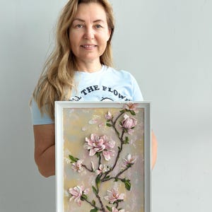 Dipinto di fiori di magnolia testurizzati - Arte murale floreale 3D, pastello morbido, elegante decorazione botanica per la casa, opera d&#39;arte unica