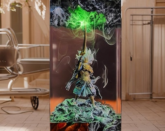 Lámpara de resina del Rey de Nameless / Luz nocturna LED hecha a mano inspirada en Dark Souls / Regalo para gamers en Navidad y Halloween / Decoración fantástica para coleccionistas