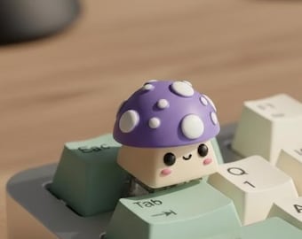 Copritasto artigianale a forma di fungo viola / Copritasto in resina fatto a mano per tastiera meccanica / Regalo kawaii per la scrivania da gaming