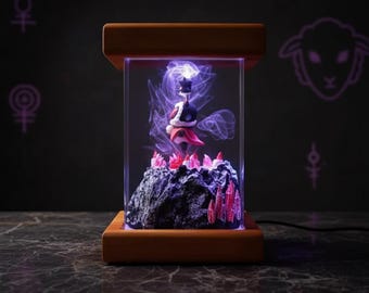 Lámpara de resina Cult of the Lamb 2 / Escultura artística de epoxi vertido a mano / Regalo único para gamers