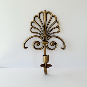 Vintage Brass Wall Sconce: Hollywood Regency Shell Candle Holder