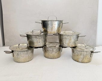 Juego de 6 moldes de hojalata para pasteles Charlotte de estilo francés vintage n.° 10 con asas en forma de corazón.