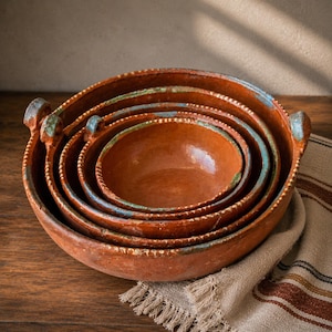 Vintage Mexican Terra Cotta Nesting Bowls Set – Handmade Redware Pottery Folk Art Decor