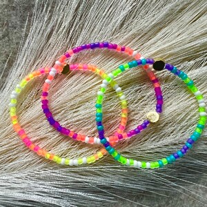 Neon Matte Ombré Seed Bead Bracelet, Summer Neon Bracelet, Stretch Bracelet