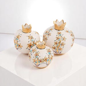 Gold Detailed Ceramic Pomegranate Set, Handmade Turkish Decor Trio, White Floral Pottery, 3 Sizes 15-30 cm, Elegant Gift