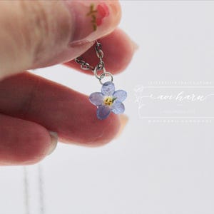 Forget Me Not Real Flower Necklace, Minimal Nature Jewelry, Real Flower Pendant, Delicate Blue Floral Jewelry, Resin Necklace Gift for Her