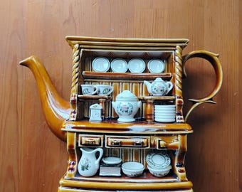 Vintage Ringtons Quarter Willow Pattern Snack Dishes and Wooden