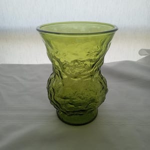 EO Brody Co. Green Crinkle Glass Vase, Cleveland 1970s